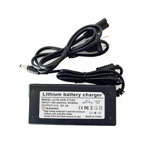CARGADOR BATERIA CON TRIPLE CABLE  MBE-7