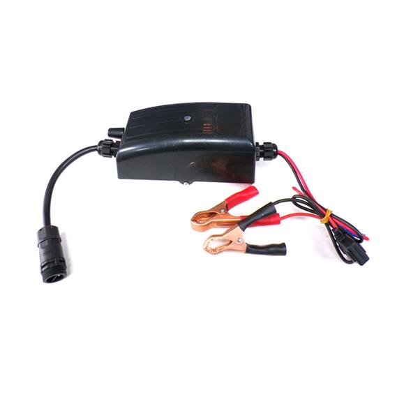 CONVERSOR 33 V -12 V,   KARBONIUM